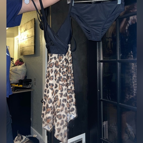 Brown & Black leopard handkerchief tankini top & black bikini bottoms, NWT Sz S - Picture 4 of 4